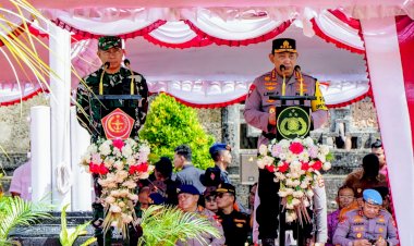Kapolri-dan-Panglima-TNI-Pimpin-Operasi-Lilin-2024-untuk-Pengamanan-Natal-dan-Tahun-Baru